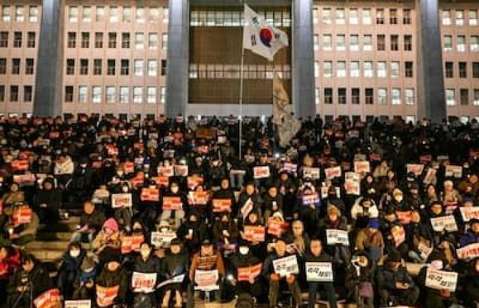 manifestations à Séoul pour exiger le limogeage de Yoon Suk Yeol après son coup d’État