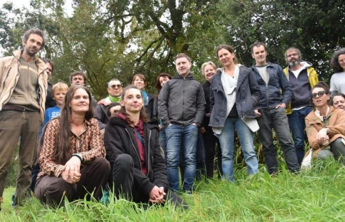 à Saint-Cadou, habitants et agriculteurs créent une réserve foncière agricole pour défendre les petites exploitations