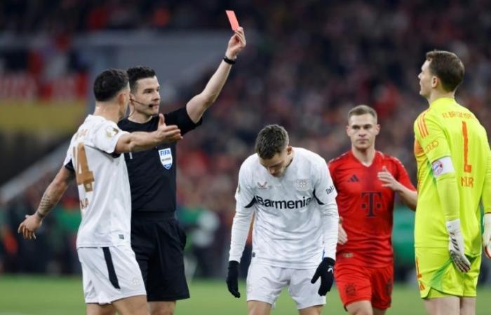 Le capitaine du Bayern, Neuer, expulsé pour la première fois en 866 matchs en carrière