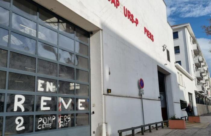 Lyon. Après une grève de la faim et la vente d’une caserne de pompiers au Bon Coin, les pompiers manifestent pour la Fête des Lumières