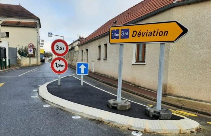 Fermée puis rouverte dans un sens et sans camions, cette route du Val-d’Oise sera refaite en 2026