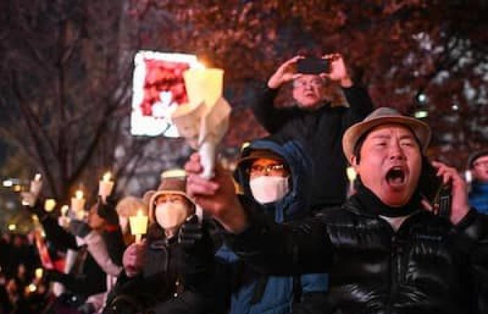 manifestations à Séoul pour exiger le limogeage de Yoon Suk Yeol après son coup d’État