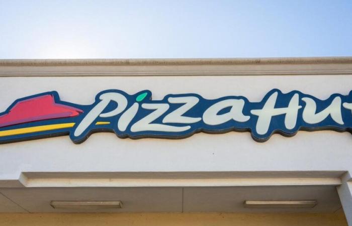 Pizza Hut reprend la gestion de l’enseigne en France et veut monter en gamme