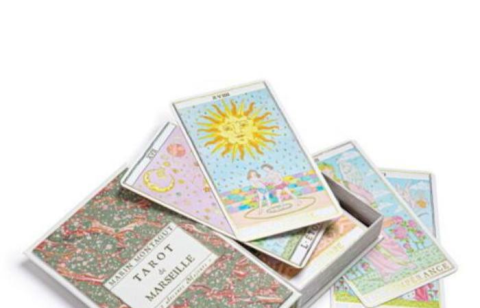 livre, coffret, oracle… quel cadeau offrir à une personne spirituelle ?