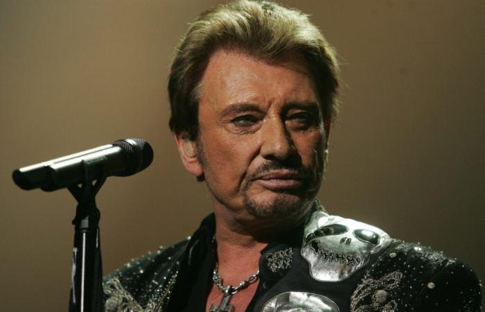 des centaines de fans de Johnny Hallyday attendus à Paris pour un hommage “tout doux”