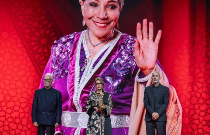 En présence de sa famille.. Le Festival de Marrakech rend hommage à feu Naima Al-Mashriqi dans un hommage touchant