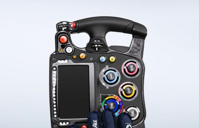 Tag Heuer lance une montre historique à prix cadeau pour célébrer les 20 ans de succès de Red Bull en Formule 1