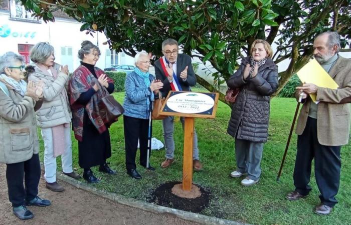 Le professeur Luc Montagnier honoré dans sa ville natale