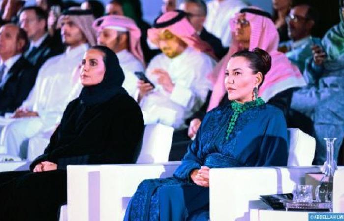 La princesse Lalla Hasnaa et Cheikha Al Mayassa Bint Hamad Al-Thani président un défilé de mode et un dîner en l’honneur des invités du « Défilé de mode Caftan »