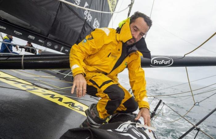 Louis Burton deuxième skipper à l’abandon, Charlie Dalin creuse l’écart en tête… Suivez la position des bateaux en direct