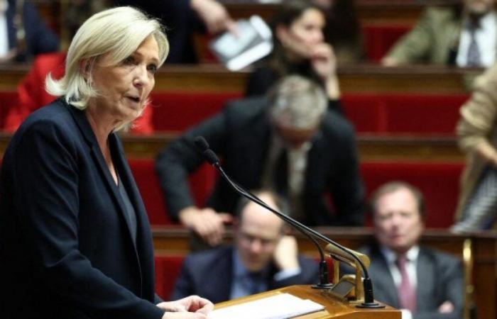 Marine Le Pen exhorte Emmanuel Macron à agir vite pour choisir le Premier ministre et réorganiser ses troupes : Actualités