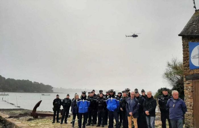 VIDÉO. Que surveillent les gendarmes et un hélicoptère sur les côtes du Morbihan ?