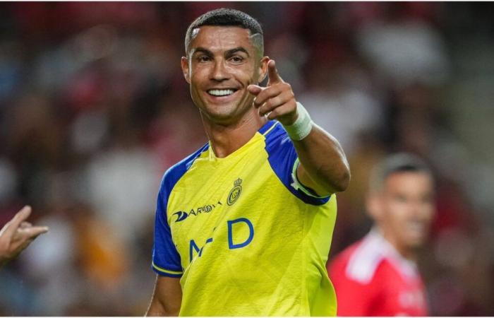 Cristiano Ronaldo marque pour Al-Nassr lors de la défaite 2-1 contre Al Ittihad de Benzema