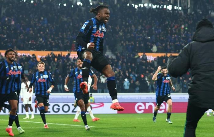 Lookman exorcise Milan pour remporter 9 victoires consécutives en Serie A !