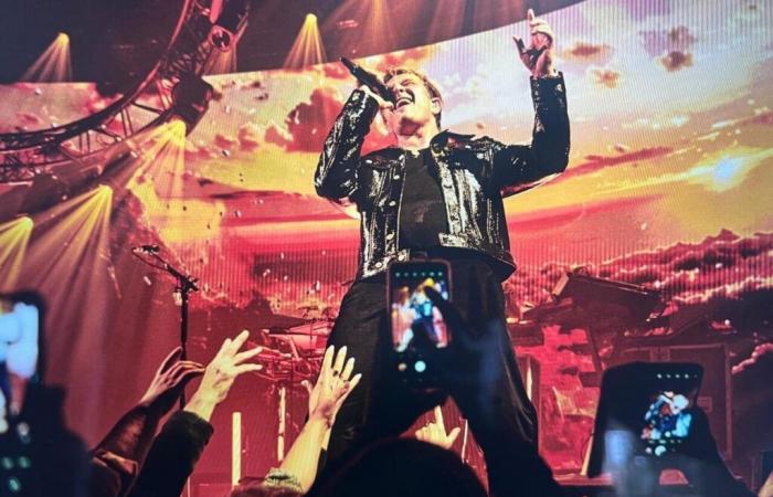 Au Zénith de Caen, David Hallyday rend hommage à son père Johnny avec un spectacle inédit