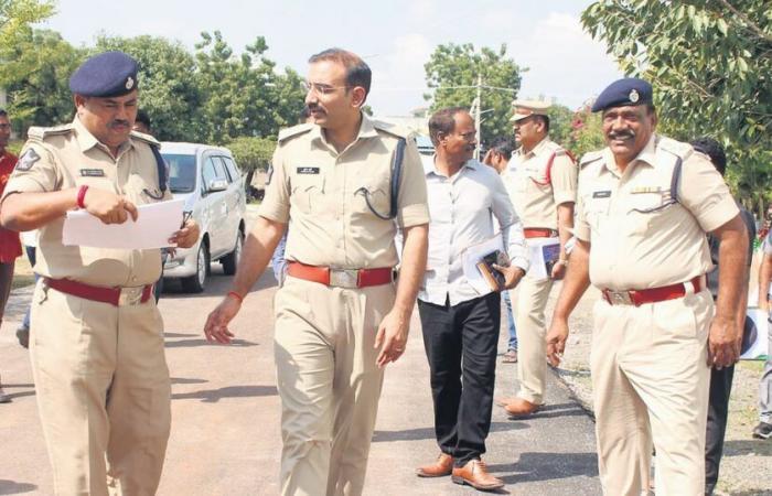 Sécurité à toute épreuve pour la visite du CM Chandrababu Naidu dans le district de Bapatla