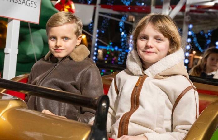 La Princesse Charlène et ses jumeaux inaugurent le village gourmand de Noël du port de Monaco