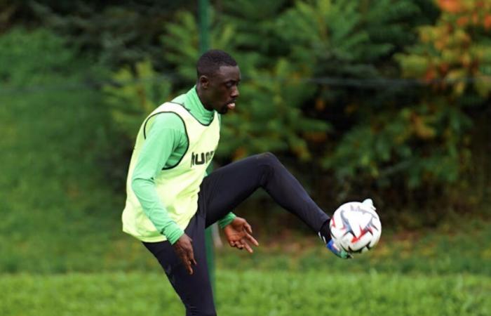 Plusieurs colis à Saint-Etienne, Dennis Appiah lance un slogan