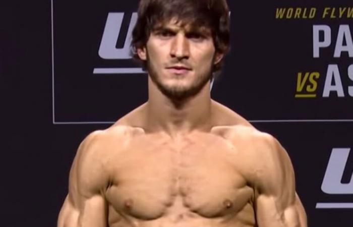 “Son cycle est équivalent à celui d’un pro de l’IFBB” – Les fans le perdent contre Movsar Evloev alors que la confession bizarre “sans sucre” de la star de l’UFC 310 soulève des accusations inhabituelles