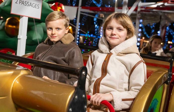 La Princesse Charlène et ses jumeaux inaugurent le village gourmand de Noël du port de Monaco