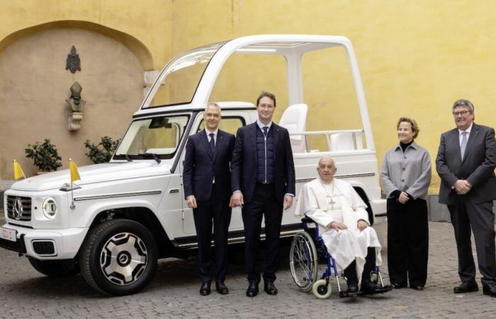 Le pape François voyagera dans un véhicule électrique