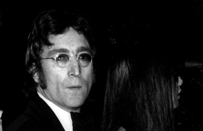 Yoko Ono n’a “jamais quitté” sa relation avec John Lennon