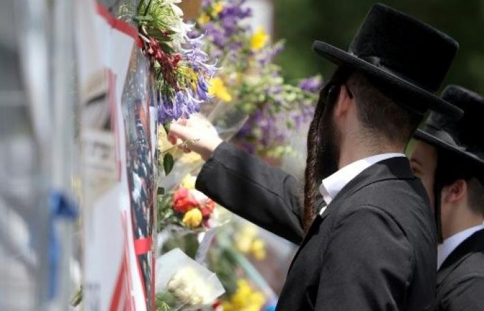 Trois suspects recherchés pour l’incendie d’une synagogue “terroriste” en Australie