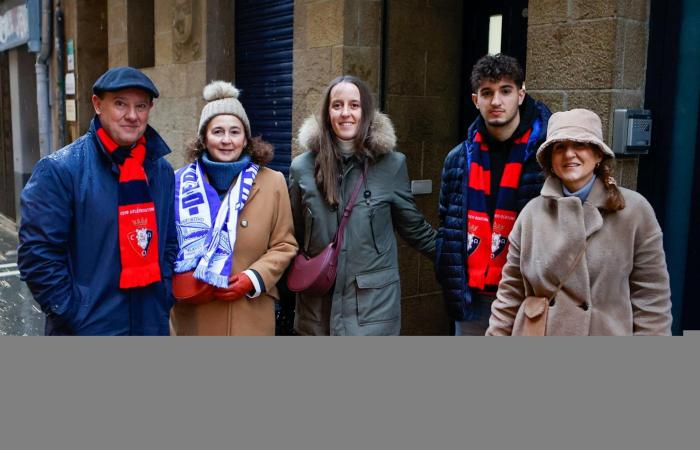 Les supporters d’Alavés envahissent Pampelune