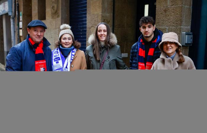 Les supporters d’Alavés envahissent Pampelune