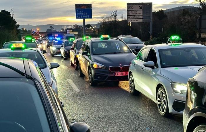 La manifestation des chauffeurs de taxi à Marseille plus timide que lundi dernier