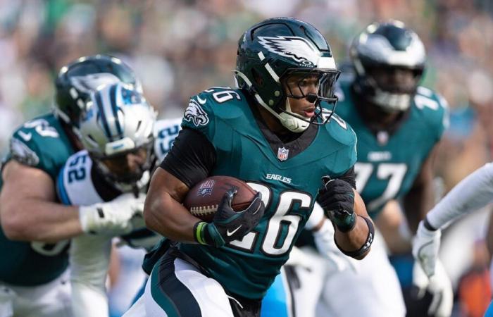 Saquon Barkley établit un nouveau record des Eagles avec une victoire serrée contre les Panthers