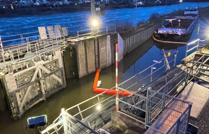 70 bateaux actuellement bloqués sur la Moselle