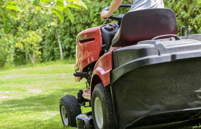 ce tracteur tondeuse est à un prix fou ce lundi