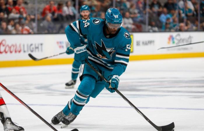 Les Sharks de San Jose ont renoncé à Givani Smith