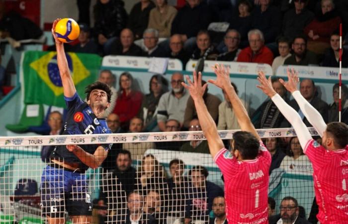 le Tours Volley-Ball signe un succès expéditif contre Sète et entre dans le top 8