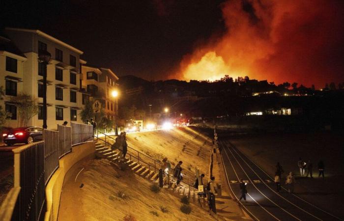 Alerte à Malibu… Un immense incendie ravage la périphérie de Los Angeles