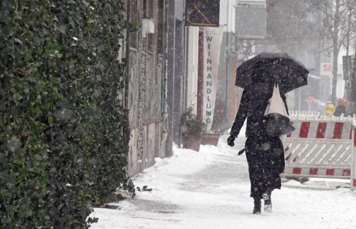 Fortes chutes de neige et hausse des températures : des prévisions météorologiques turbulentes surprennent