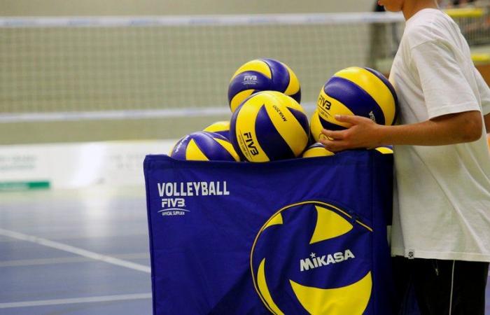 Un joueur de volley-ball de 15 ans décède des suites d’une crise cardiaque pendant un entraînement, une ambulance est arrivée trop tard