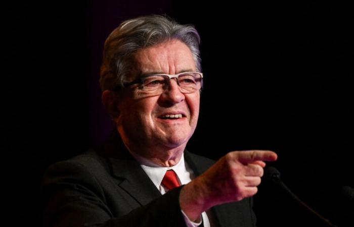 Mélenchon appelle le PS, les communistes et les écologistes « à ne pas faire les bêtises » pour discuter avec Macron