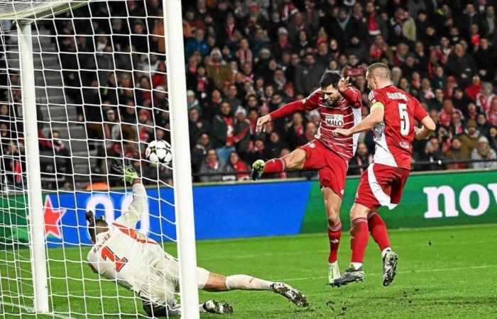 Héroïque, le Stade Brestois brille une nouvelle fois en Ligue des champions face au PSV Eindhoven