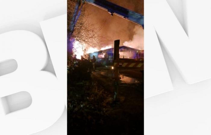 Un incendie majeur dans un atelier à Oraison, une quarantaine de pompiers mobilisés