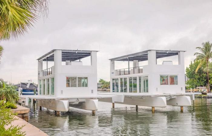 Une maison flottante futuriste utilise son pied marin pour s’élever au-dessus des vagues