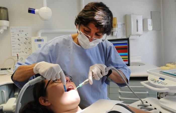 Vers un établissement réglementé de dentistes à partir du 1er janvier 2025