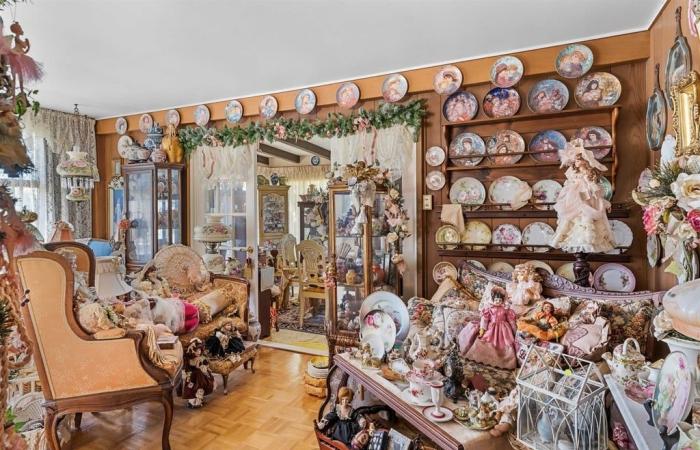 L’intérieur de cette maison à vendre est très… occupé