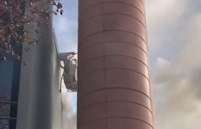 incendie de couvent, évacuation de la Vierge… photos du désastre de l’intérieur