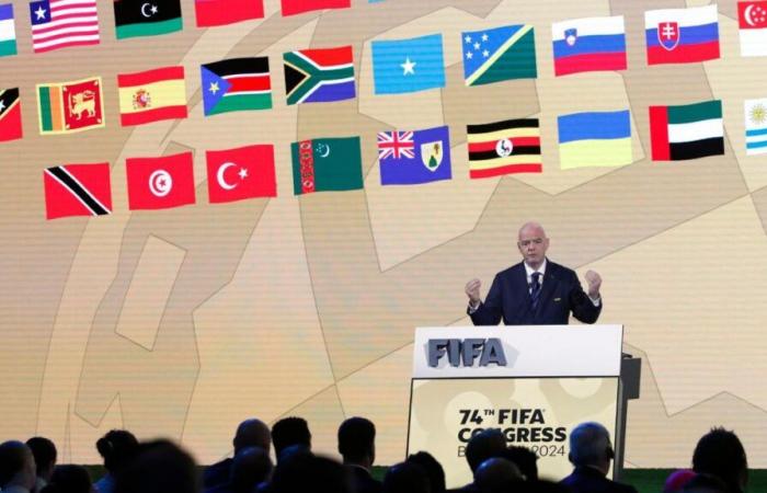 La FIFA décerne sans surprise les deux Coupes du monde 2030 et 2034