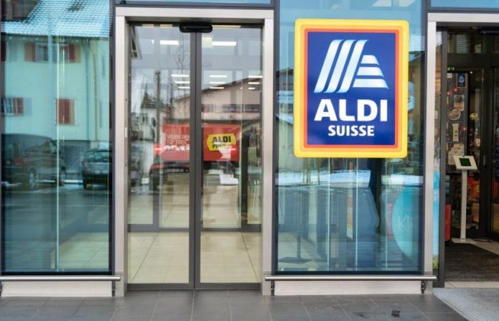 A Bienne, Aldi examine les sacs des clients après leurs achats