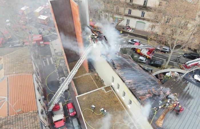 l’incendie accidentel de l’église Saints-François ne progresse plus