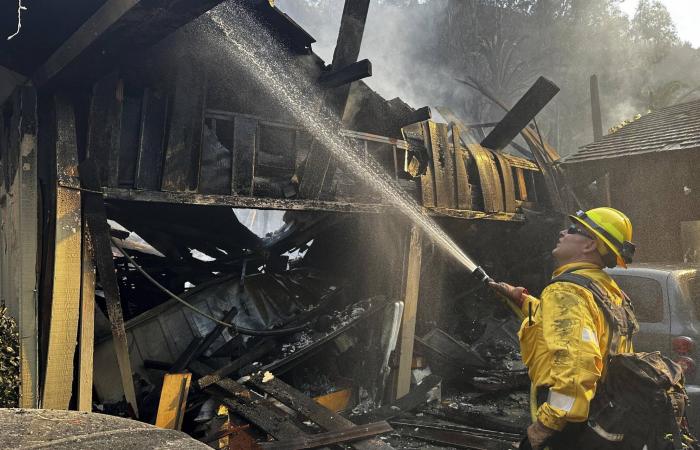 Malibu ravagée par les flammes, des milliers de personnes évacuées