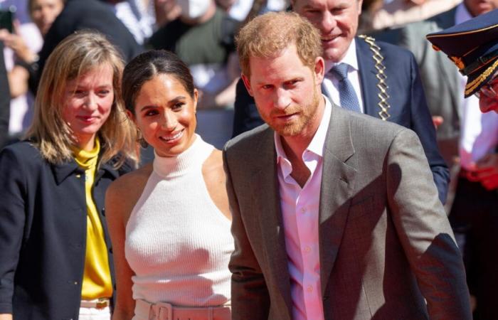 Meghan et Harry en plein divorce ? Ce baiser romantique en public qui calmera tout le monde !